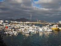 033-Playa Blanca - Hafen  Der Fährhafen von Playa Blanca.